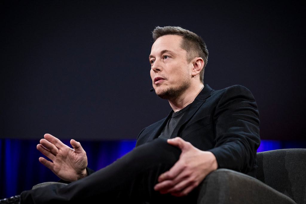 Elon Musk: 'De anticonceptiepil maakt je dik, depressief en suïcidaal'