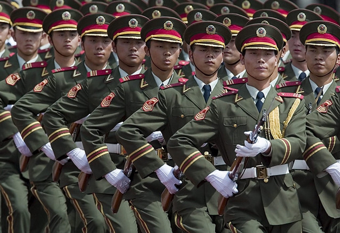 Van sciencefiction naar realiteit: China breidt de rol van AI in het leger uit