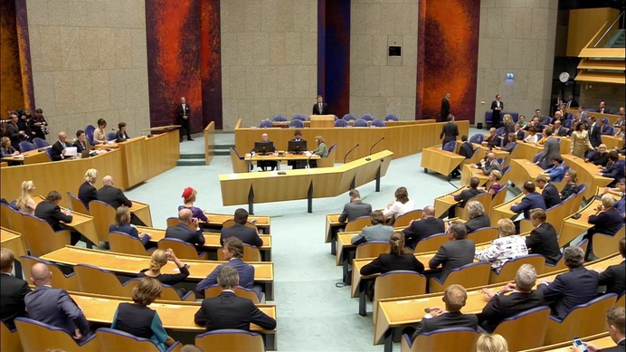 Genderideologie is door de Tweede Kamer, alleen SGP en PVV tegen
