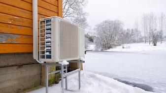 Warmtepompen: het duurzame drama dat huizenbezitters duur komt te staan