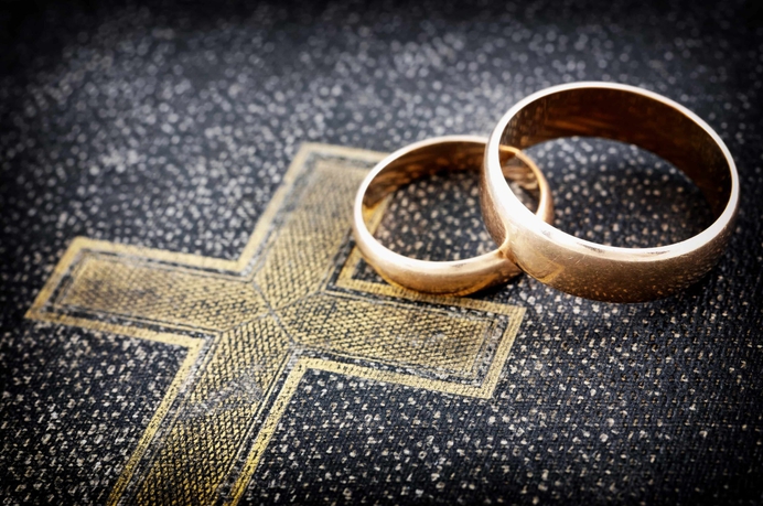 10 redenen waarom wij tegen het "homohuwelijk" moeten zijn