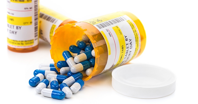 Overheid zwicht voor homolobby: bezuinigt op medicijnen, maar gaat wel hiv-pil verstrekken -- die juist tot meer soa's leidt