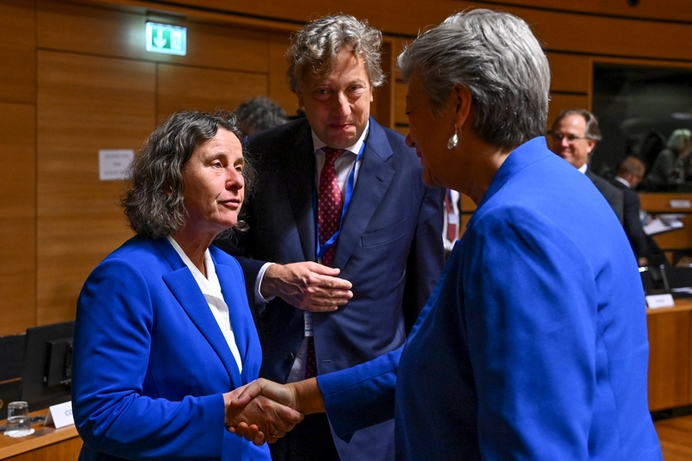 Kamer vreest migratiechaos door Europese ‘blauwe kaart’