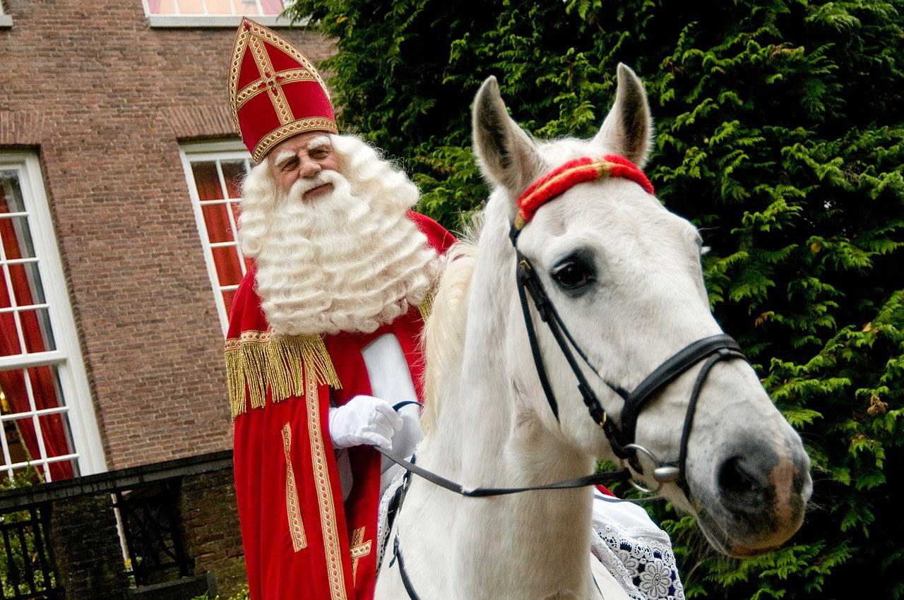 Waar is de gezelligheid van Sinterklaas gebleven?
