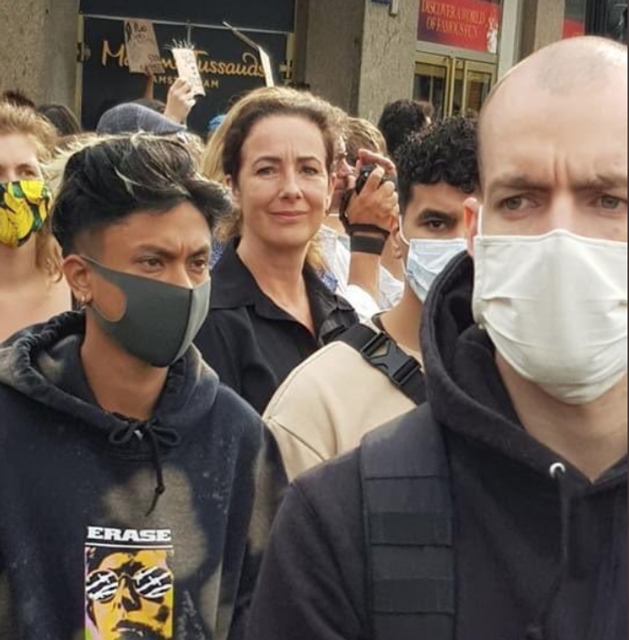 Halsema zonder mondkapje