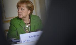 Angela Merkel vindt dat 'we' teveel hebben ‘weggekeken'