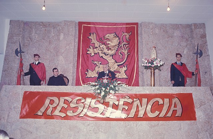 Traditie, Familie, Eigendom: de reden voor een lemma