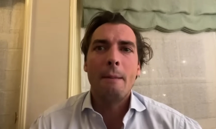 Baudet valt kruis en christendom aan, verraadt de goede zaak en wendt zich tot neprechts