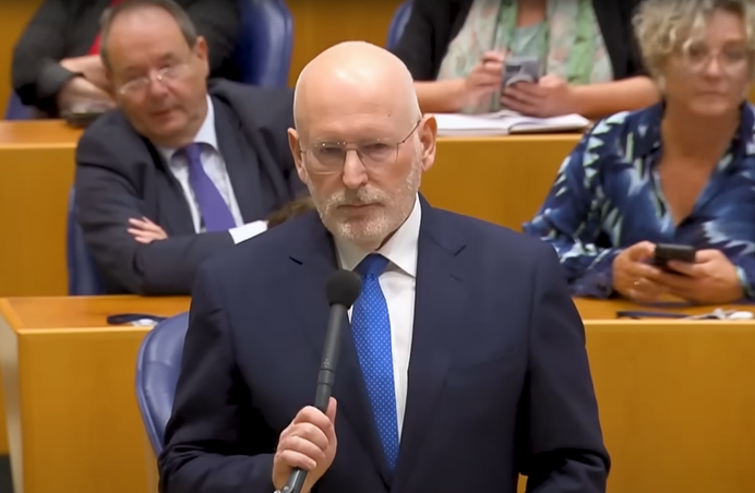 Frans Timmermans: 'Woningnood is de schuld van rechts'
