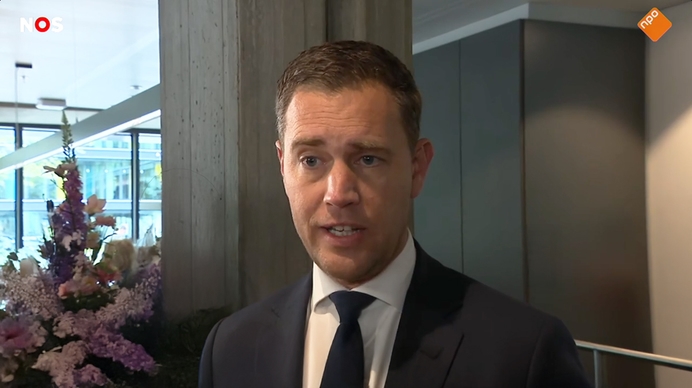 Doorbraak: Financiënminister Heinen belooft einde aan bankcensuur