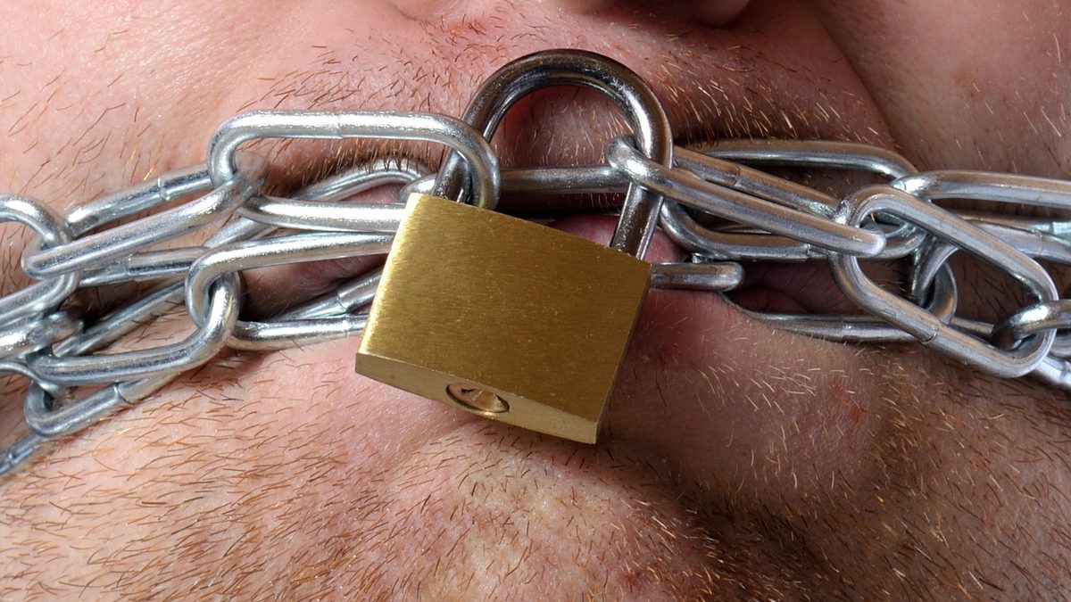 Mouth shut chain censhorship