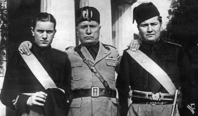 Het fascisme ontmaskerd: op zoek naar de onverwachte oorsprong in de socialistische ideologie