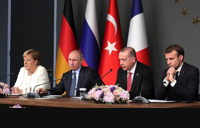 Van Lenin tot Poetin: hoe het Westen de Russische macht heeft opgebouwd