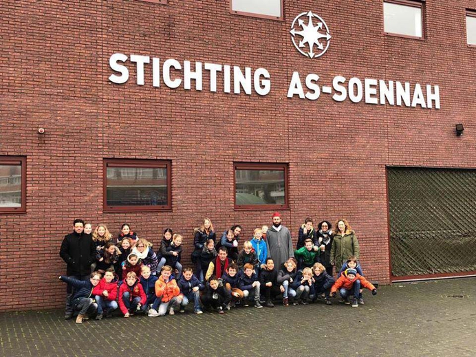 Christelijke school stuurt kinderen op excursie naar salafistische moskee
