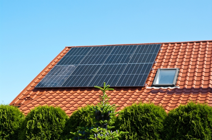 Saldering weg bij zonnepanelen: consument draait op voor grillige klimaatpolitiek