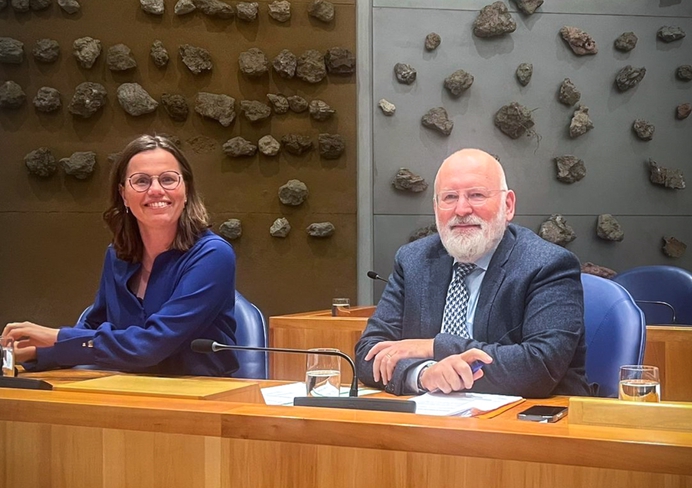 Frans Timmermans wil haat zwaarder straffen, behalve tegen christenen