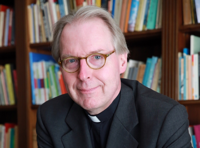 Opmerkelijk: bisschop De Korte bezoekt gezinsvijandige homolobbyisten