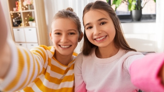 Steeds jongere kinderen versturen naaktfoto’s