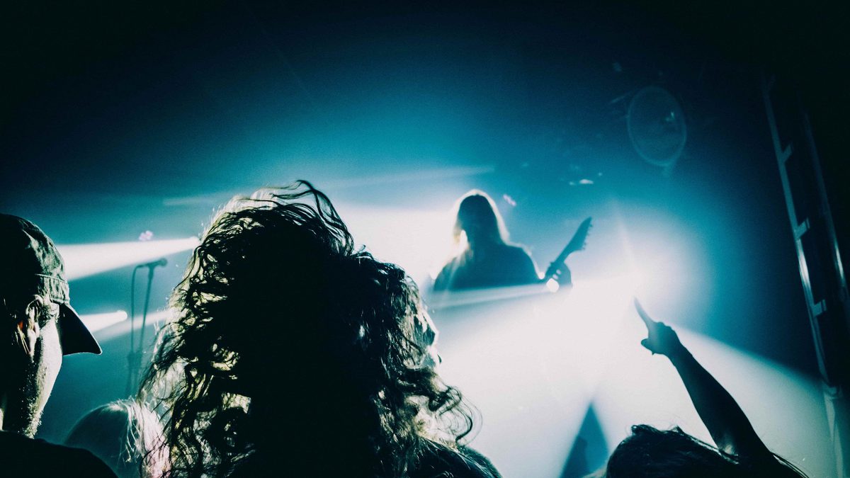 Vindt u dat kinderen beschermd moeten worden tegen 'heavy metal' muziek?