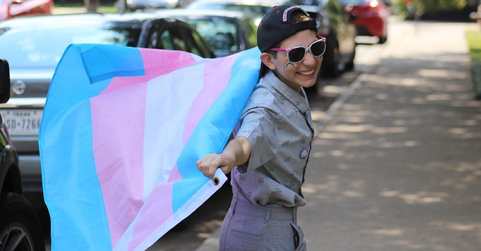 Minderjarige transgenders: de alarmerende effecten van hormoonblokkers
