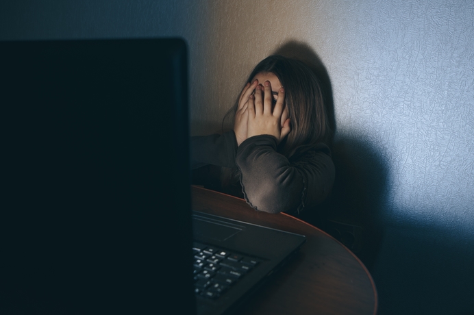Deze 5 onderzoeken laten zien hoe schadelijk pornografie is voor kinderen