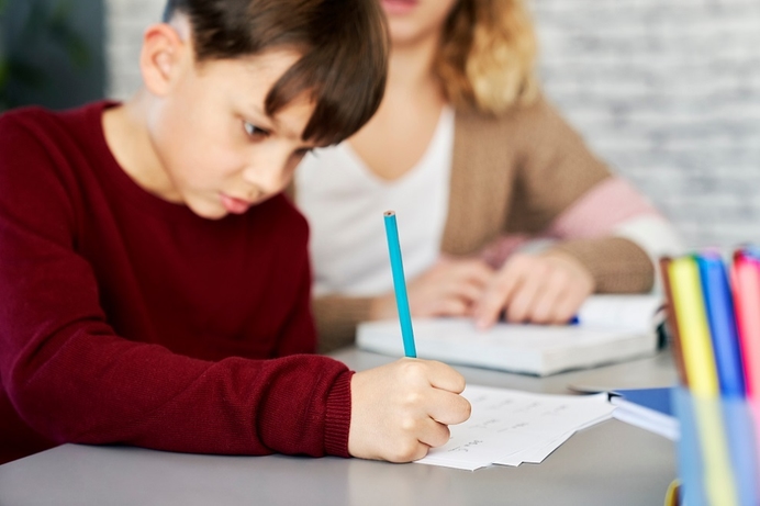 Waarom kiezen steeds meer ouders voor thuisonderwijs?