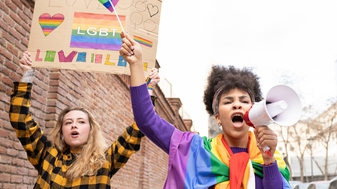 Hoe transradicalen de lhbt-beweging een nederlaag hebben toegebracht