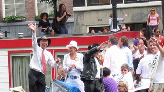 Is Ronald Plasterk tegen het transgenderisme? Zijn staat van dienst als minister vertelt een ander verhaal