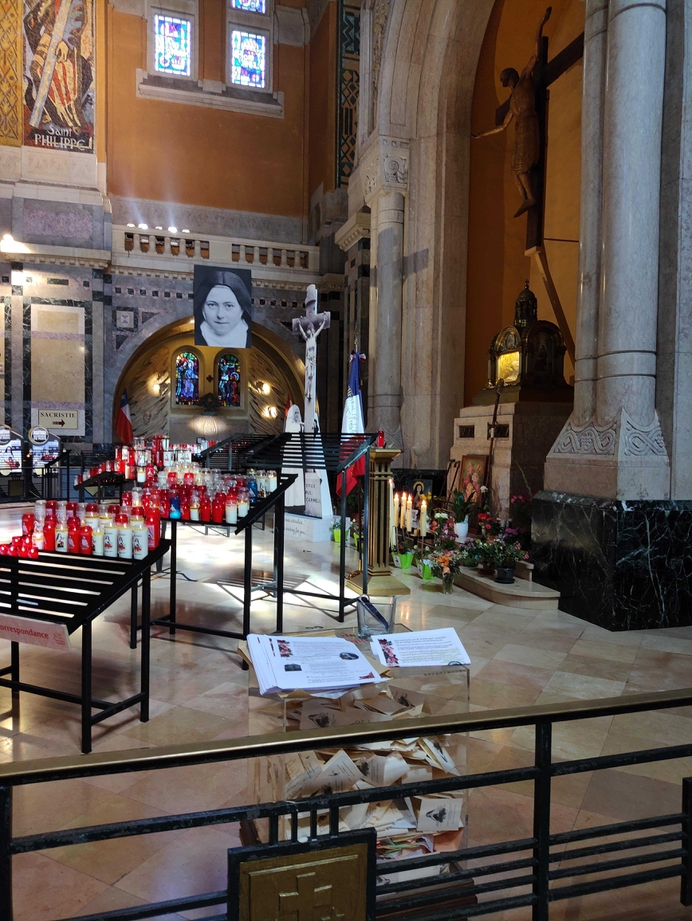 Lisieux Reliekschrijn