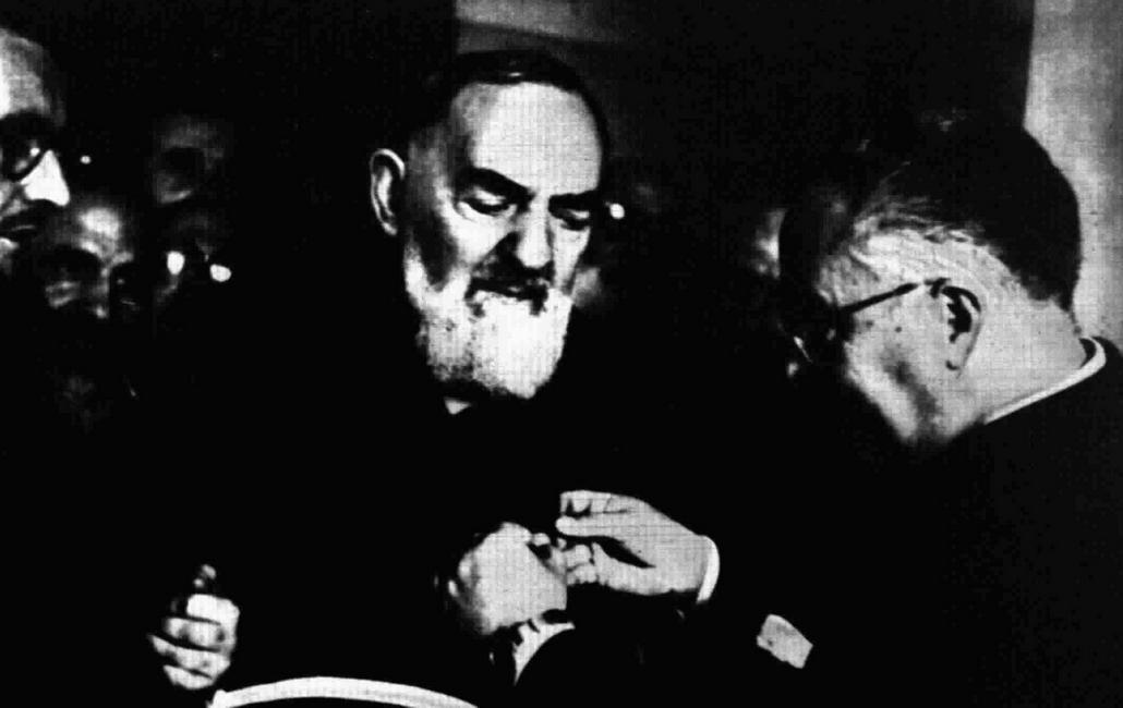 Hoe de zielen uit het vagevuur Padre Pio om hulp smeekten