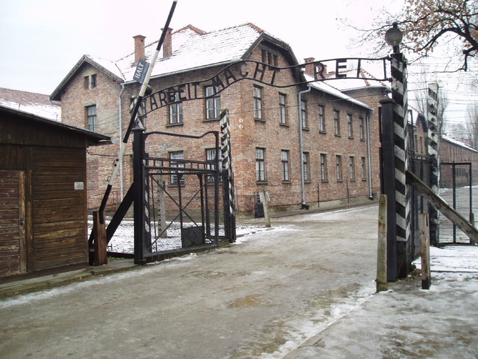 Auschwitz arbeit macht frei