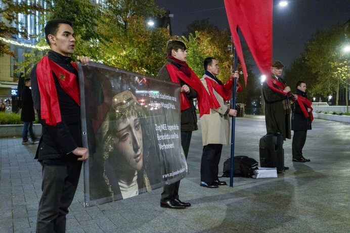 Protest werkt! Blasfemische film Benedetta flopt