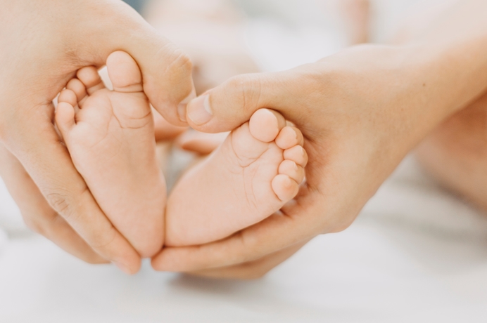 Man (30) doet vrijwilligerswerk als ‘abortusbuddy’. Ontneemt moeders een laatste kans op inkeer