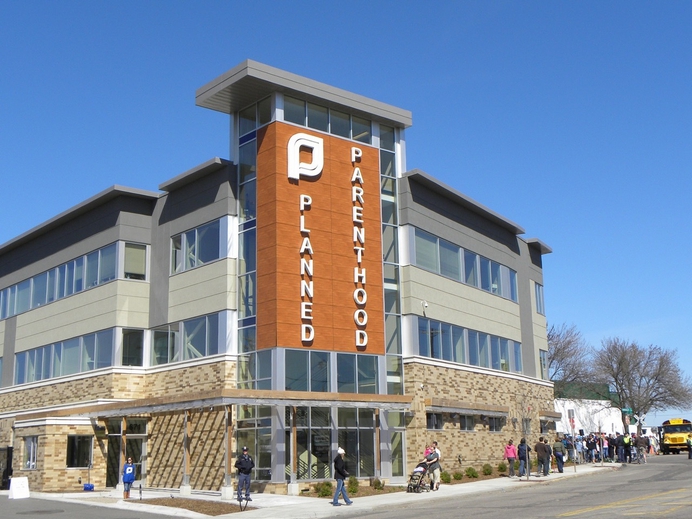 Zelfs de New York Times zegt dat abortusgigant Planned Parenthood in de problemen zit