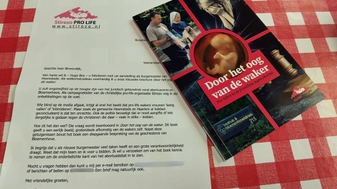 Stirezo stuurt gloednieuwe waakbrochure naar nieuwe burgemeester Heemstede