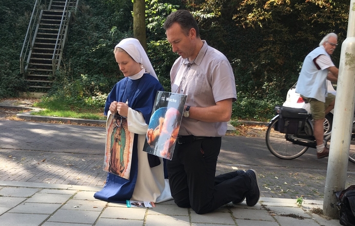 Waakster vertelt: kindje gered! “Vastbesloten” vrouw verandert toch van gedachten