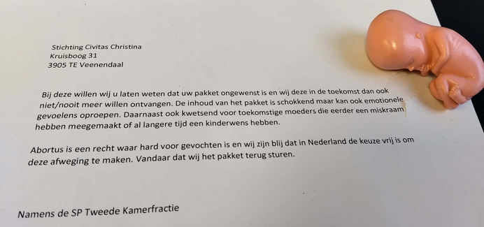 SP-fractie weigert pro-life poppetjes in ontvangst te nemen. Stirezo kondigt nieuwe actie aan
