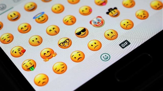 How Wisdom Helps People Destroy the Dictatorship of the Emojis