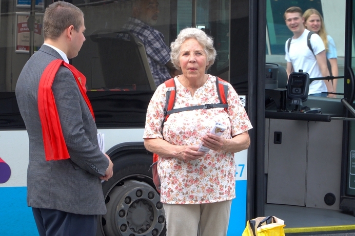 Taking to the Streets against Abortion in Arnhem: ‘We agree with You 100%!’